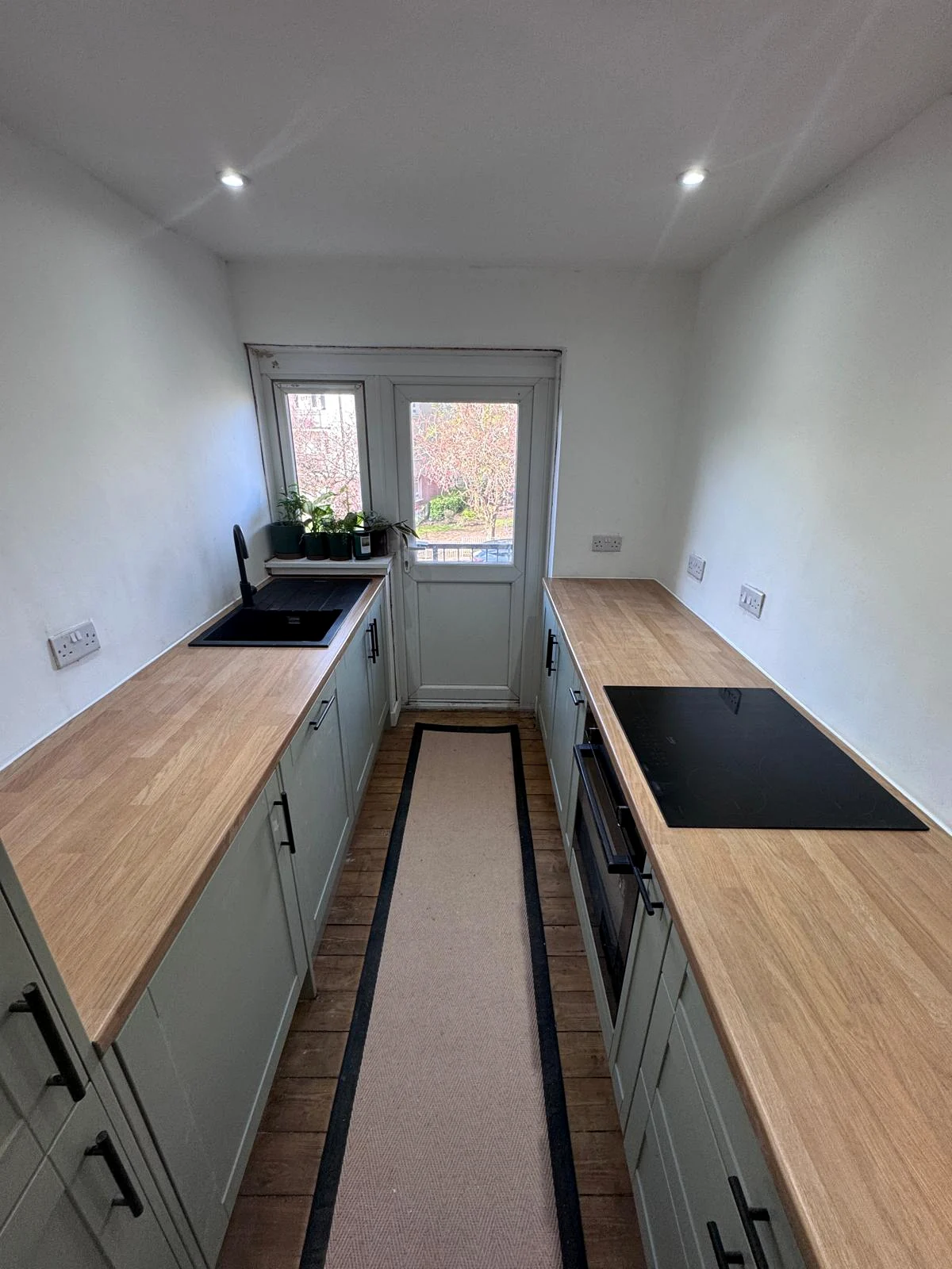 Finished fitted kitchen by SWD Joinery